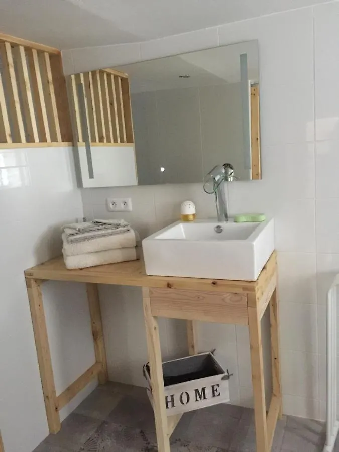 Chambres D'Hotes La Voute Volonne 0*,  France